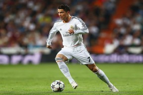 开云体育世界杯-当佛罗伦萨的号角在NBA季后赛响起，一场跨越时空的征服叙事