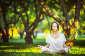 世界杯2026-骑士最后时刻击败老鹰，贝恩在欧冠半决赛接管比赛，当英雄主义跨越赛场边界