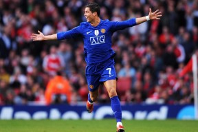 开云下载-冰岛对阵阿根廷，拉亚让比赛提前失去悬念