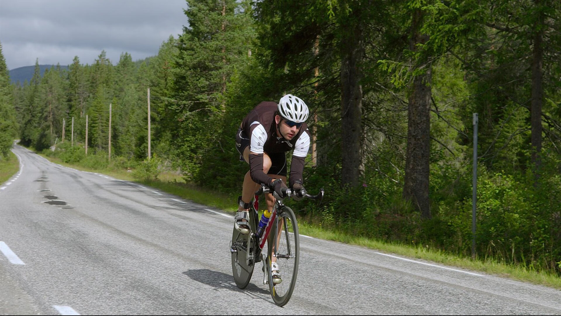 深圳队制霸骑士,奥运周期关键战背后的中国体育新叙事