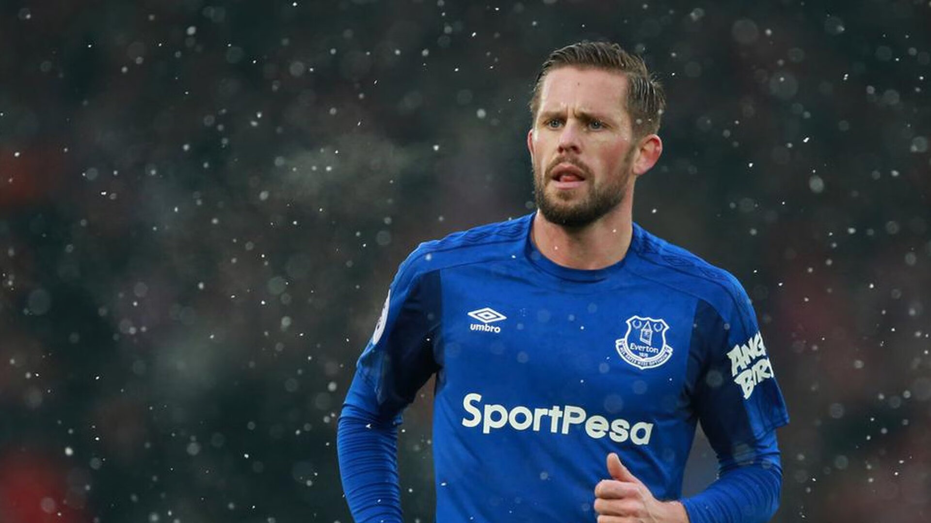 福登关键时刻站出来,乌克兰压哨击败英格兰,一场改写历史的足球史诗